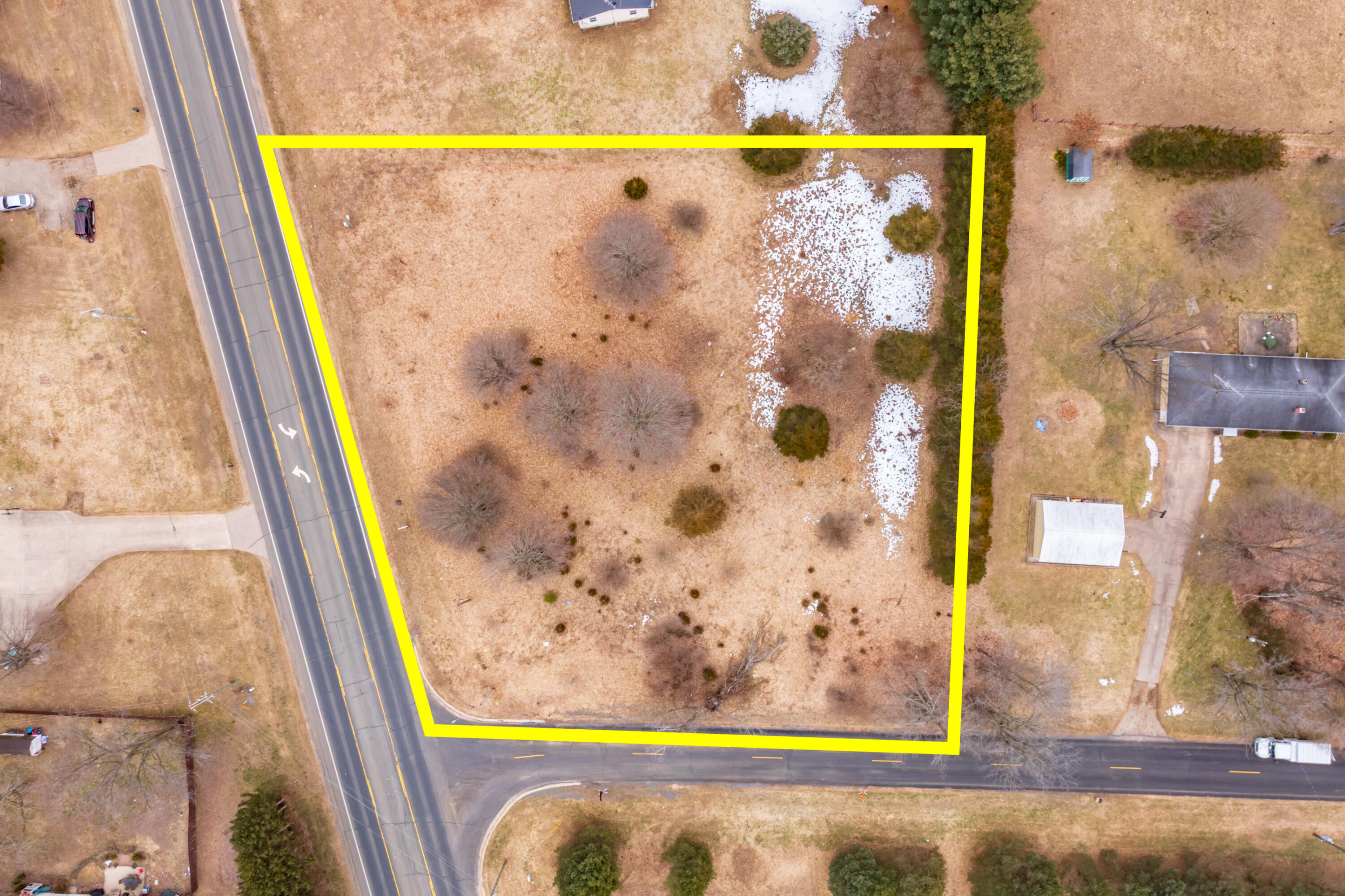 22889 Red Arrow Highway Mattawan, MI 49071 - Photo 2 of 15 Red_Arrow_Hwy_VL_Mattawan_49071-13