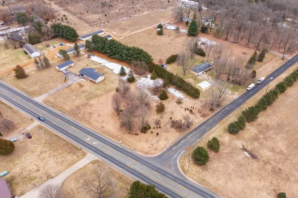 $77,000 | 22889 Red Arrow Highway, Mattawan, MI 49071