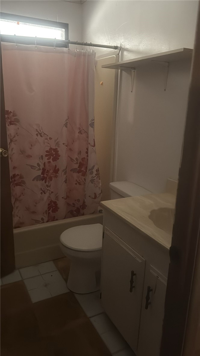 15702 Stagecoach Road Corning, CA 96021 - Photo 11 of 18 a bathroom with a sink a toilet and shower