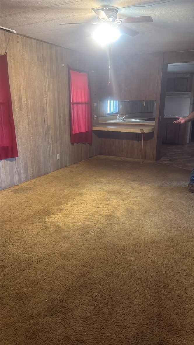 15702 Stagecoach Road Corning, CA 96021 - Photo 4 of 18 a view of room and window