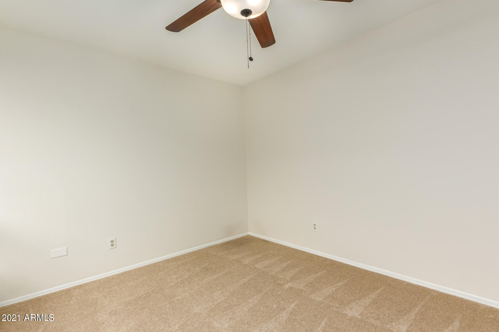 134 East Beck Lane Phoenix, AZ 85022 - Photo 20 of 25 0018-Beck-19