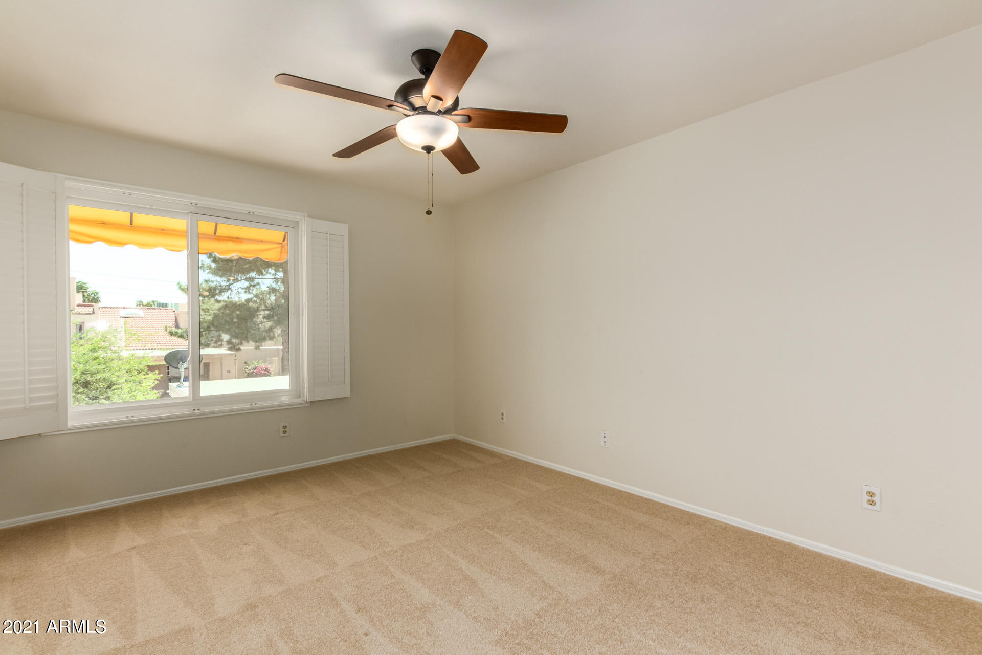 134 East Beck Lane Phoenix, AZ 85022 - Photo 21 of 25 0020-Beck-20