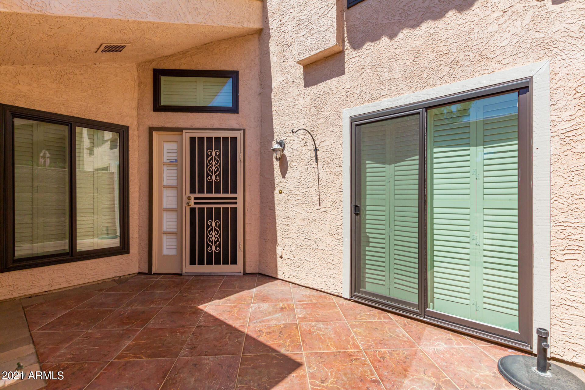 134 East Beck Lane Phoenix, AZ 85022 - Photo 3 of 25 0025-Beck-25