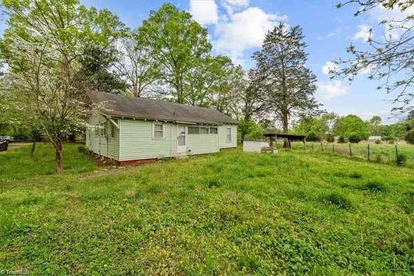 $1,000,000 | 4858 Us Highway, Sophia, NC 27350