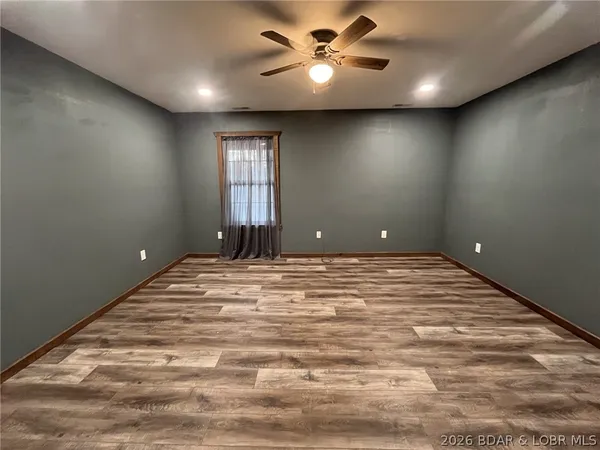 $389,900 | 27286 Forbes Road, Edwards, MO 65326