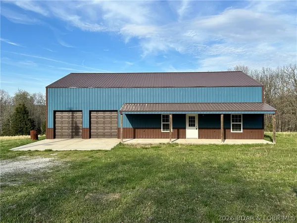 $389,900 | 27286 Forbes Road, Edwards, MO 65326