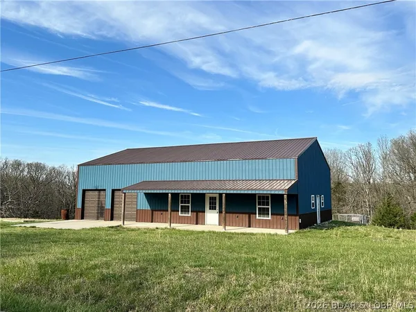 $389,900 | 27286 Forbes Road, Edwards, MO 65326