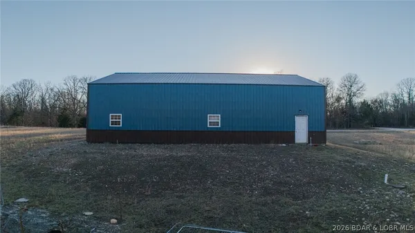 $389,900 | 27286 Forbes Road, Edwards, MO 65326