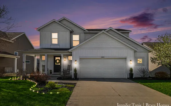$445,000 | 5918 Farmview Drive, Allendale, MI 49401