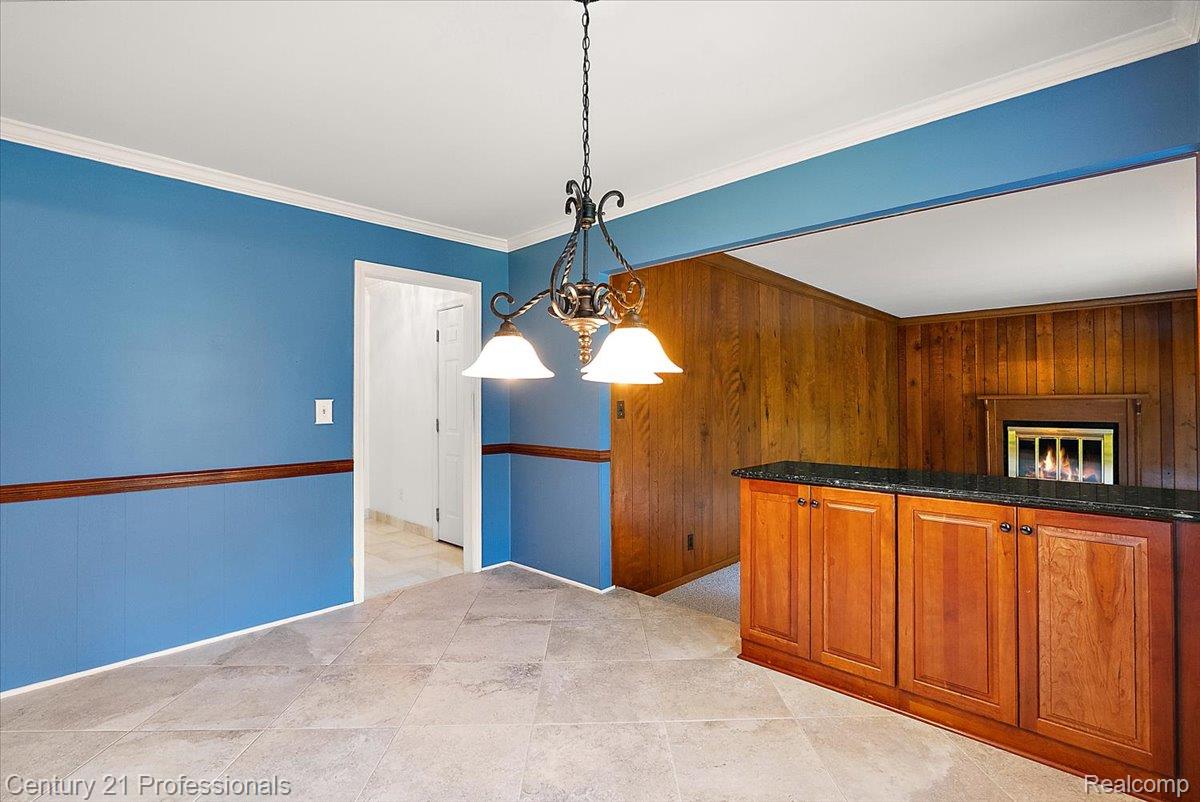 633 Foxhall Road Bloomfield Hills, MI 48304 - Photo 31 of 61 31-633 Foxhall -31.jpg