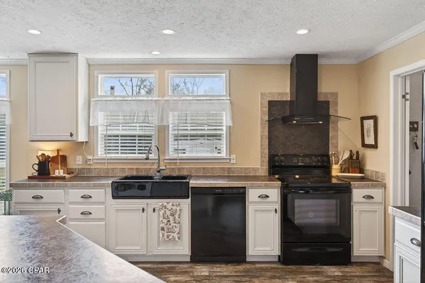 $210,000 | 2735 Chipley Street, Cottondale, FL 32431