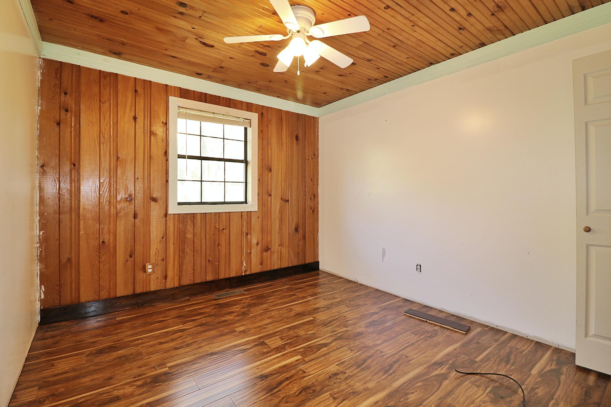 1198 Marcum Road Oneida, TN 37841 - Photo 29 of 36 Gallery Image 29