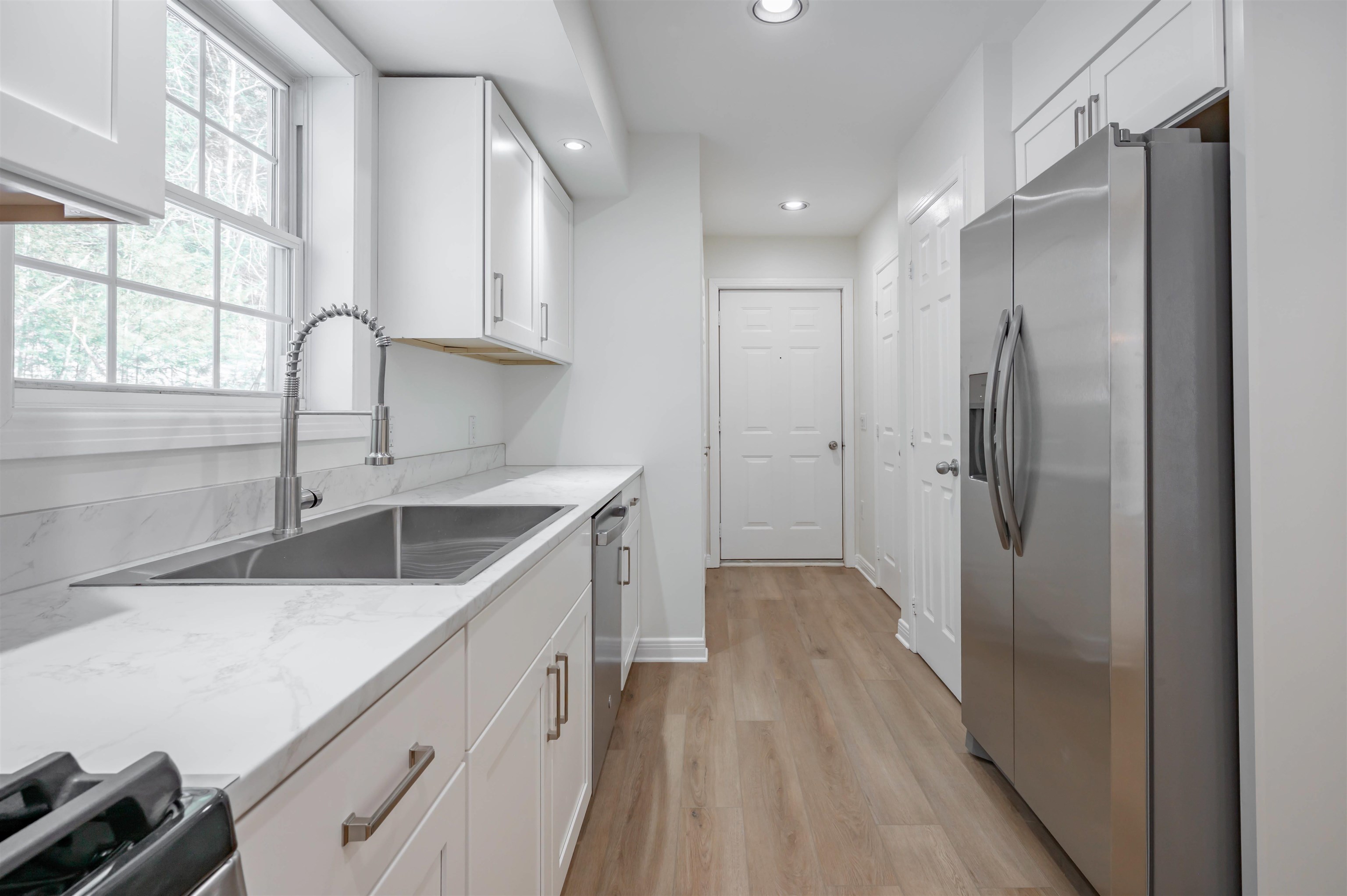 88 Winant Road Pittsfield, NH 03263 - Photo 4 of 39