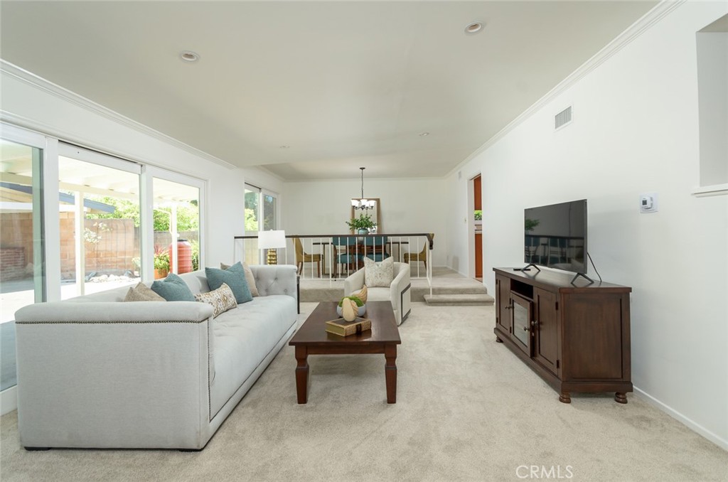 2220 Silver Tree Road Claremont, CA 91711 - Photo 10 of 74