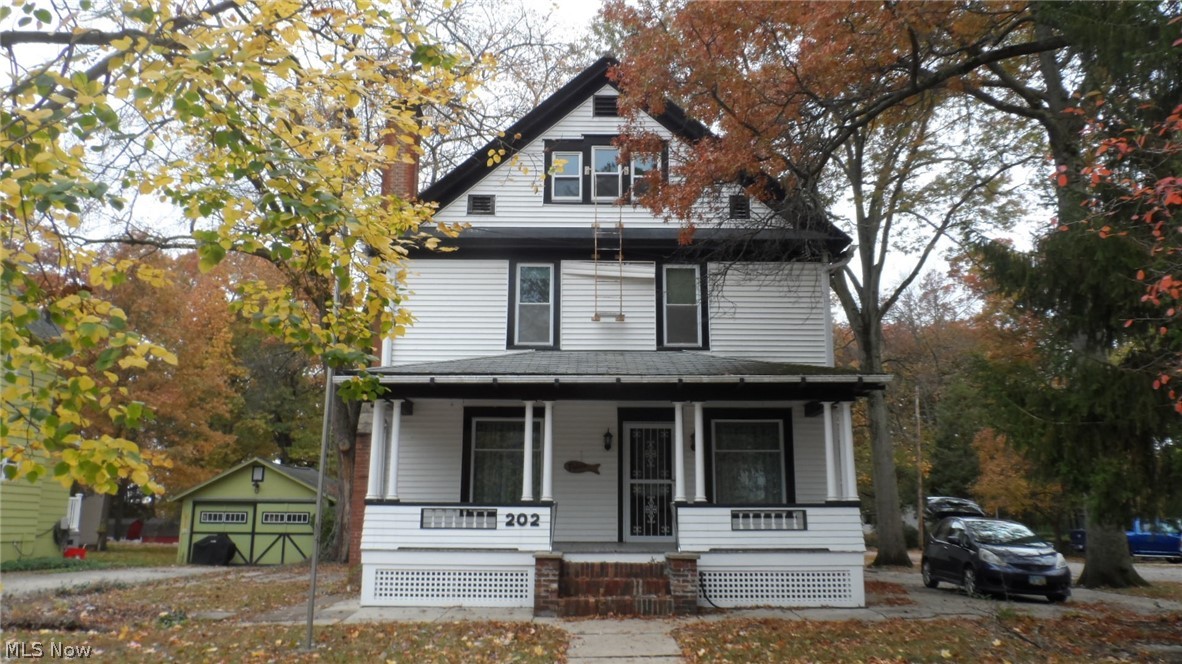 202 South Chestnut Street Kent, OH 44240 - Photo 1 of 35