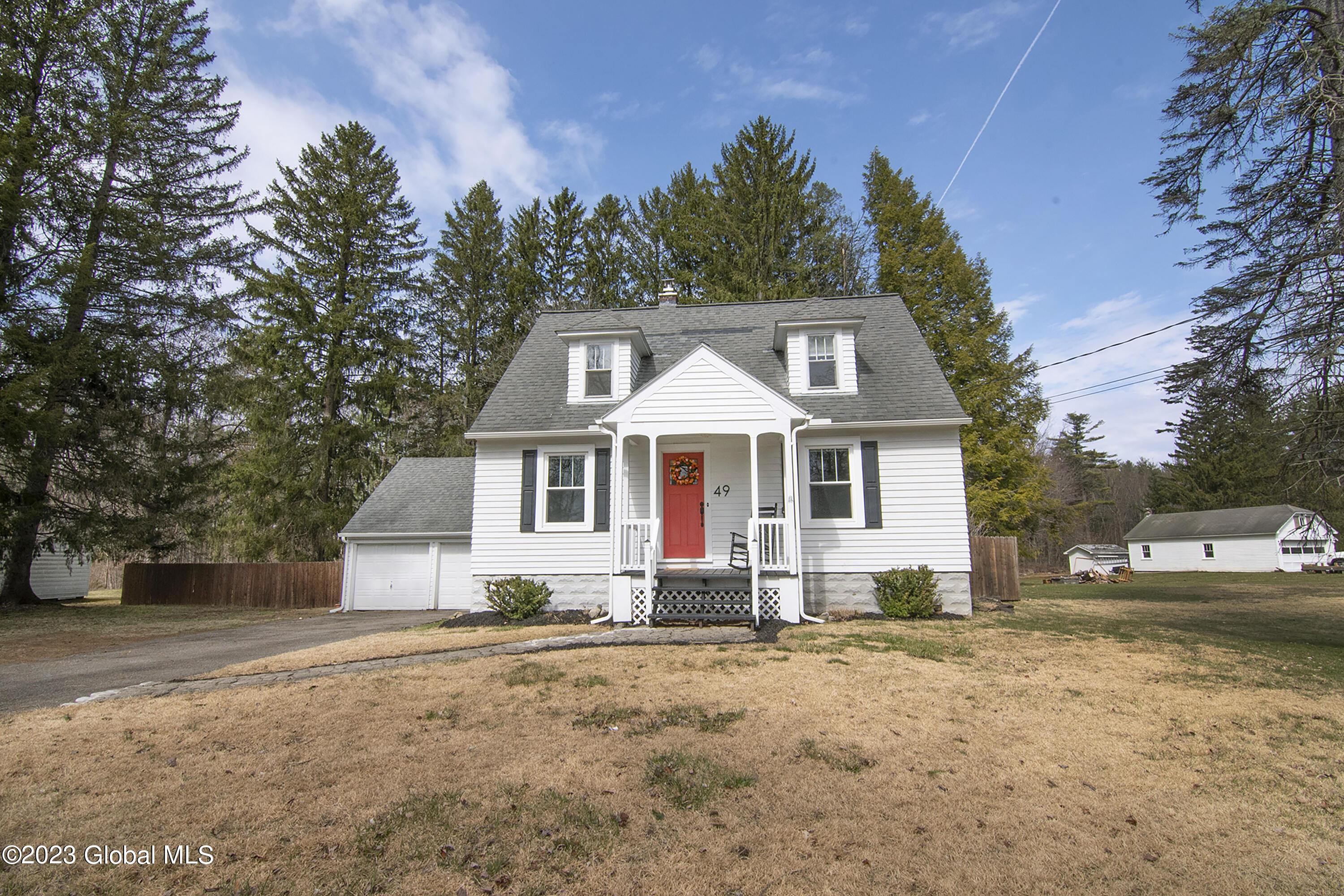49 New Shaker Road Colonie, NY 12205 - Photo 1 of 34 CRG_7156