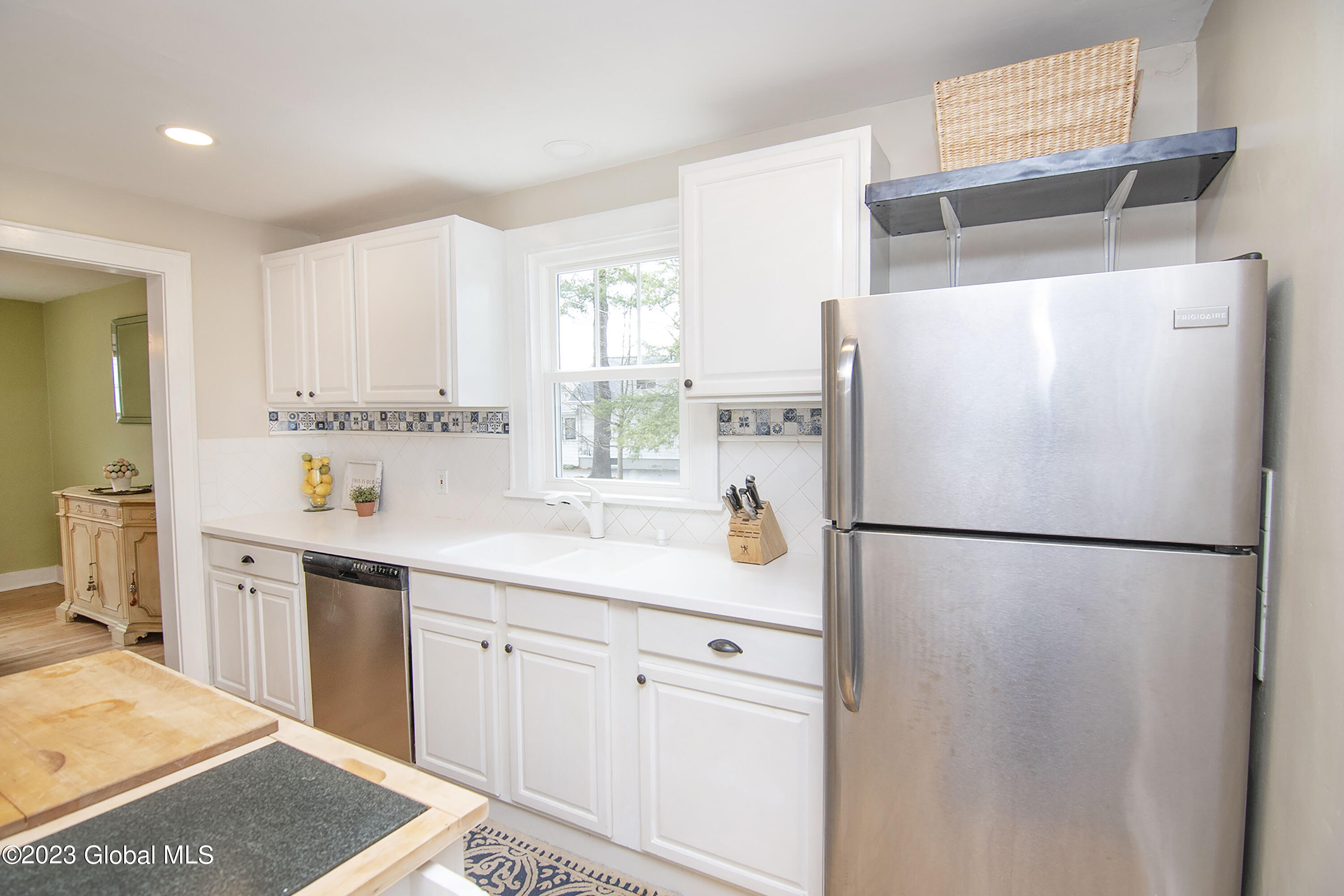 49 New Shaker Road Colonie, NY 12205 - Photo 13 of 34 CRG_7130