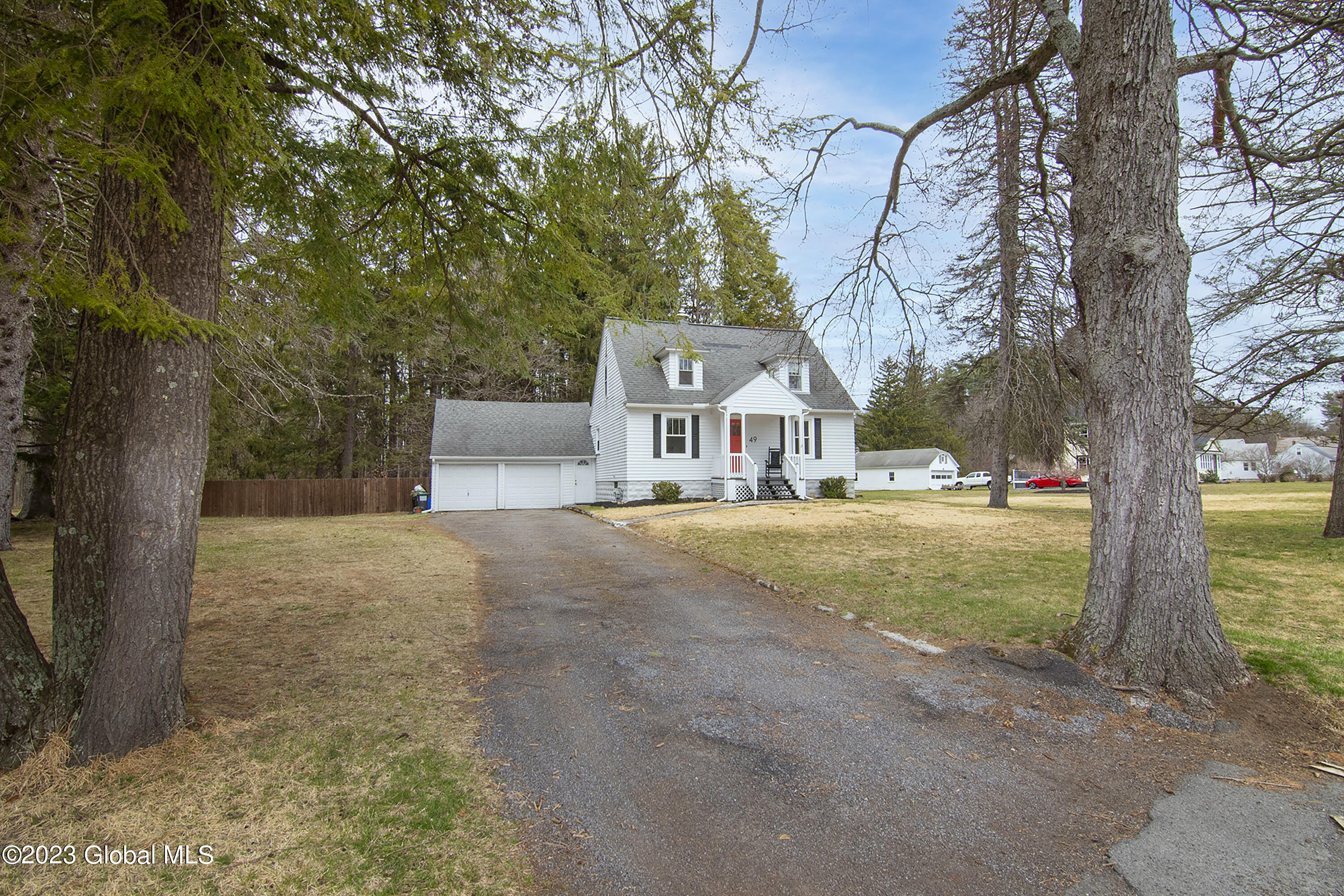 49 New Shaker Road Colonie, NY 12205 - Photo 2 of 34 CRG_7046