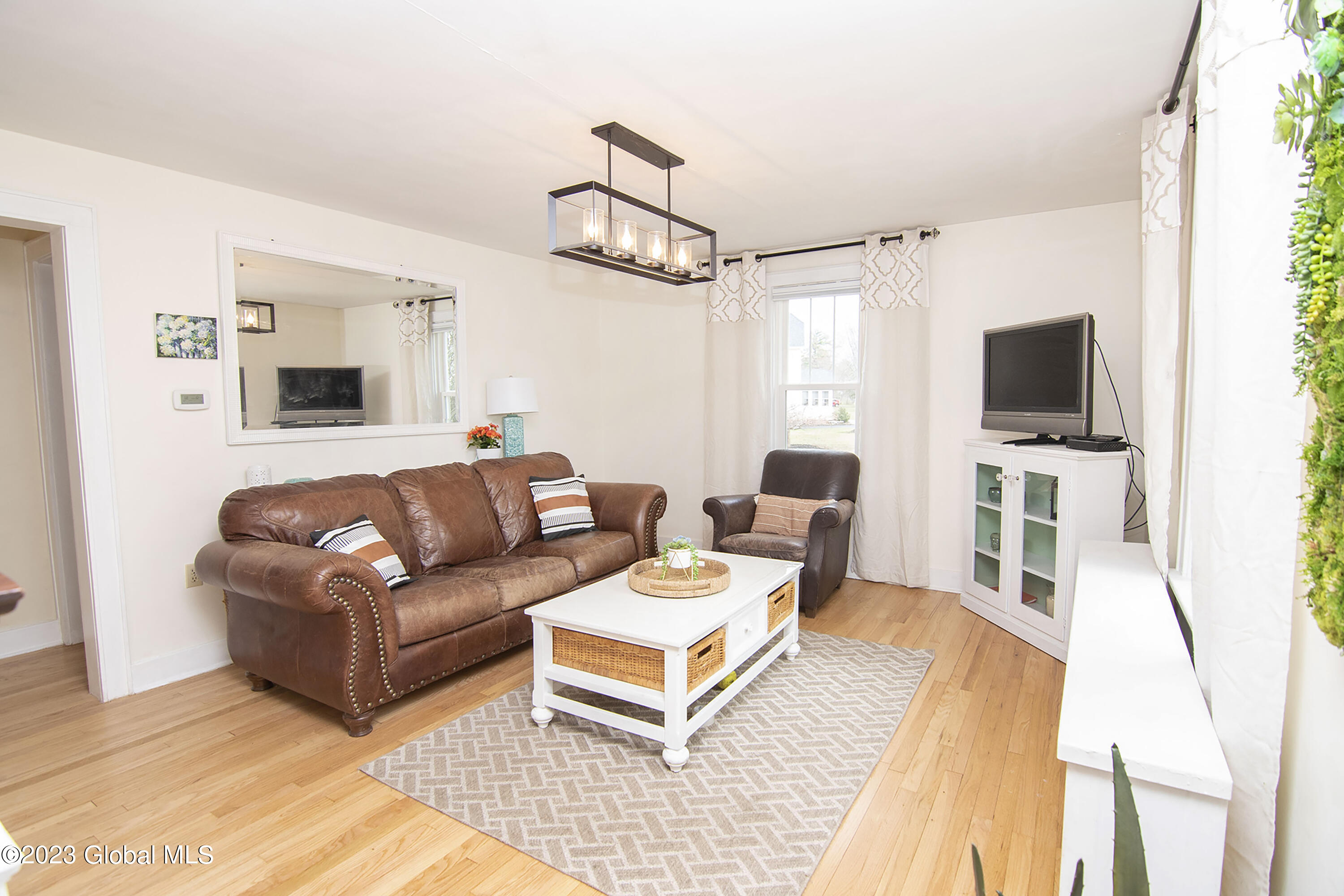 49 New Shaker Road Colonie, NY 12205 - Photo 6 of 34 CRG_7136