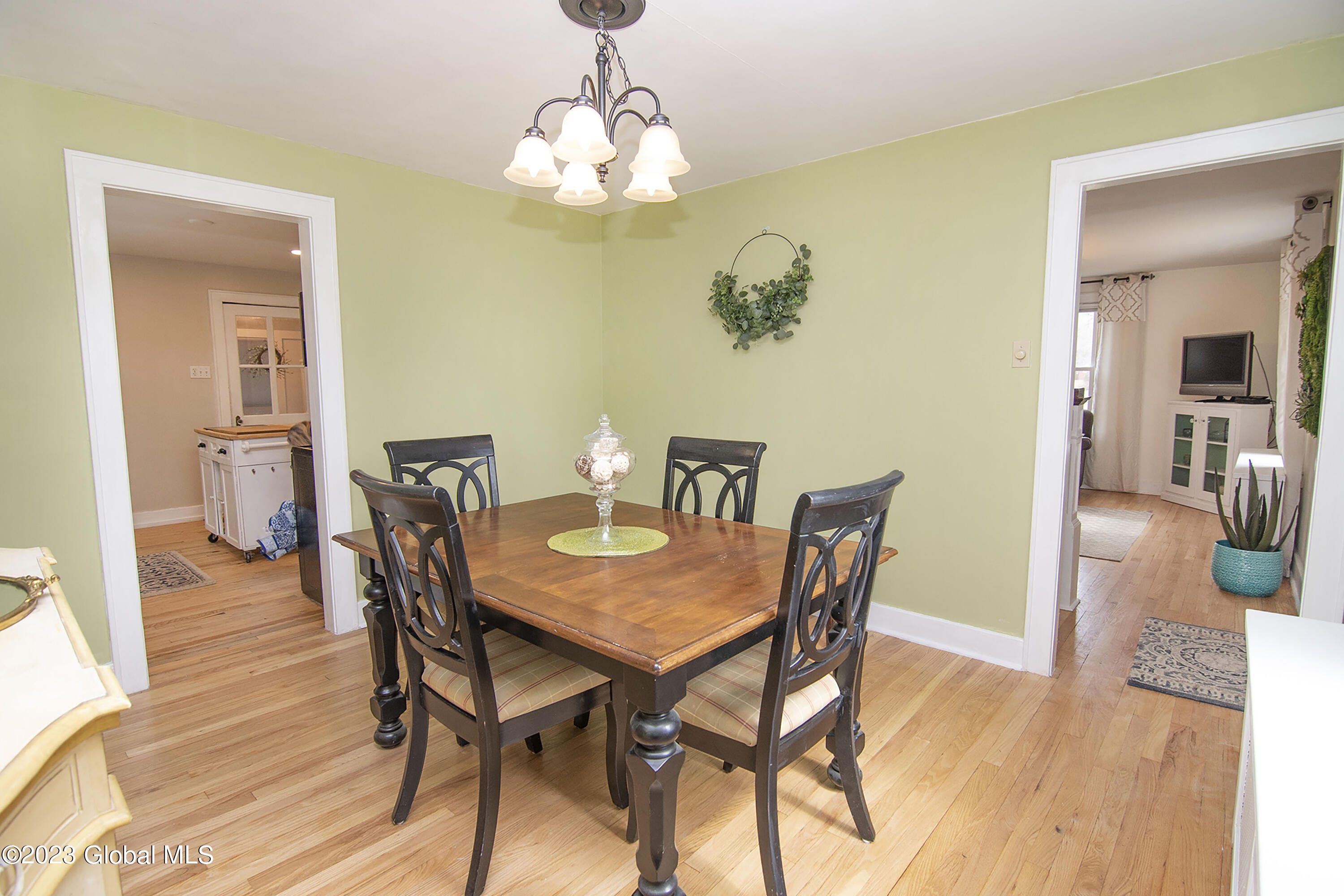 49 New Shaker Road Colonie, NY 12205 - Photo 9 of 34 CRG_7111