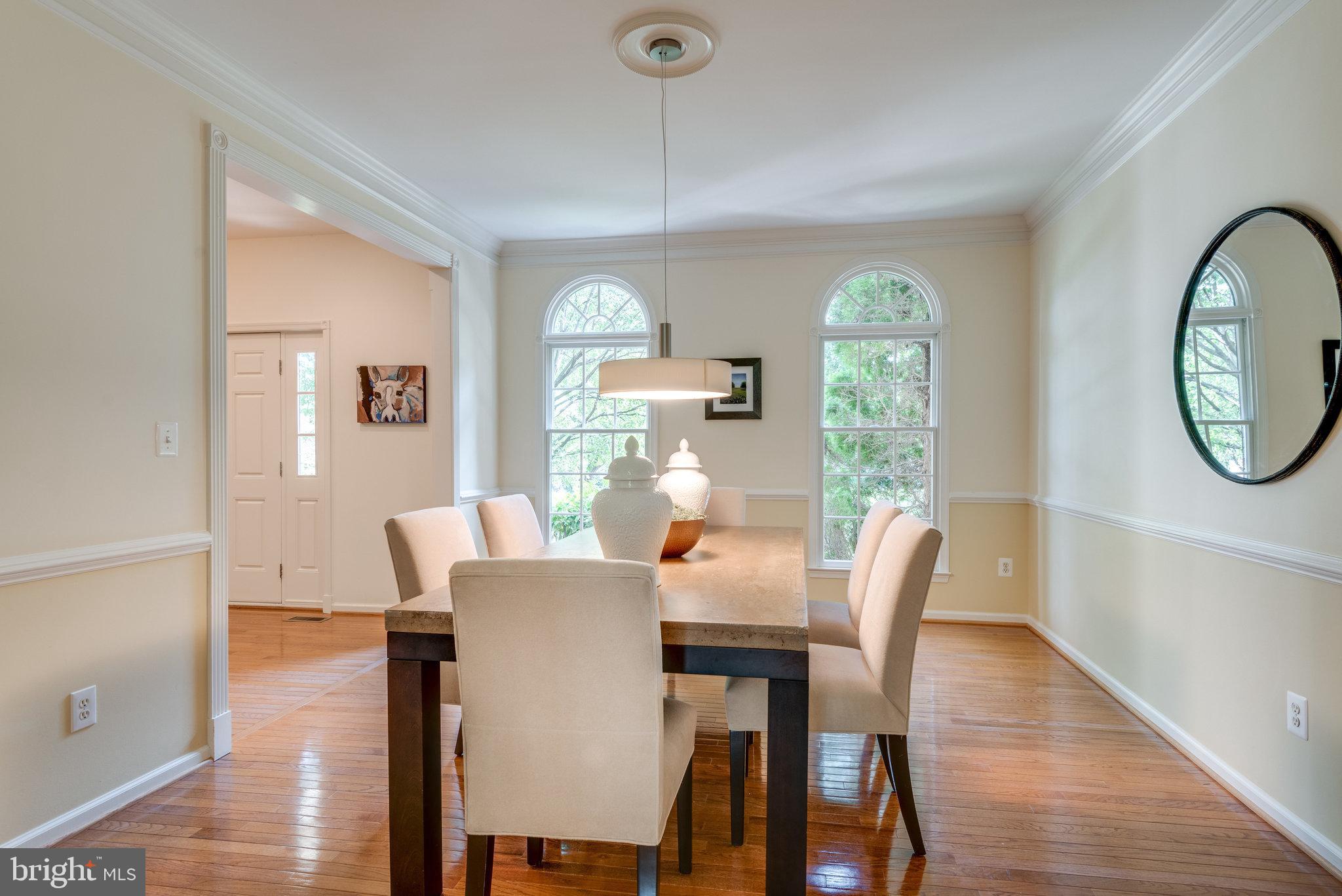 1326 Dasher Lane Reston, VA 20190 - Photo 13 of 91 Gallery Image 13