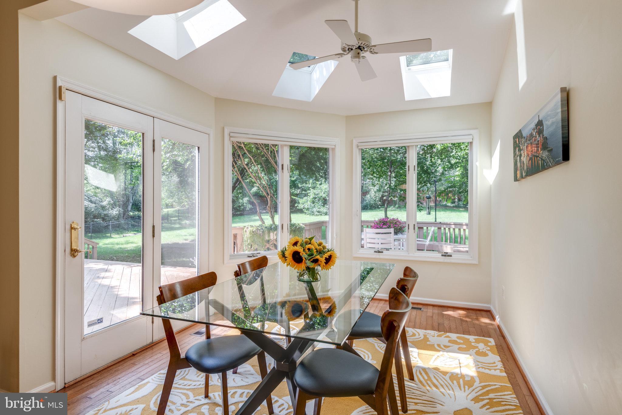 1326 Dasher Lane Reston, VA 20190 - Photo 22 of 91 Gallery Image 22