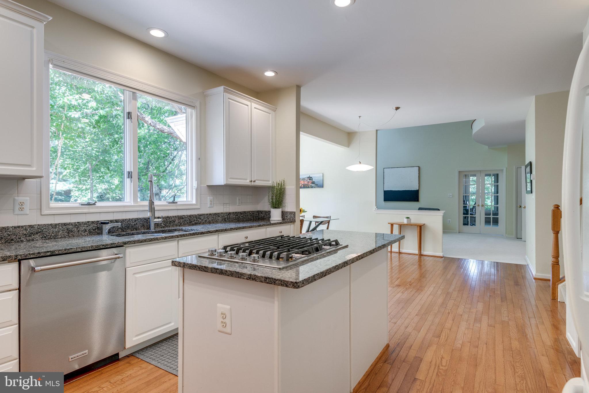 1326 Dasher Lane Reston, VA 20190 - Photo 26 of 91 Gallery Image 26