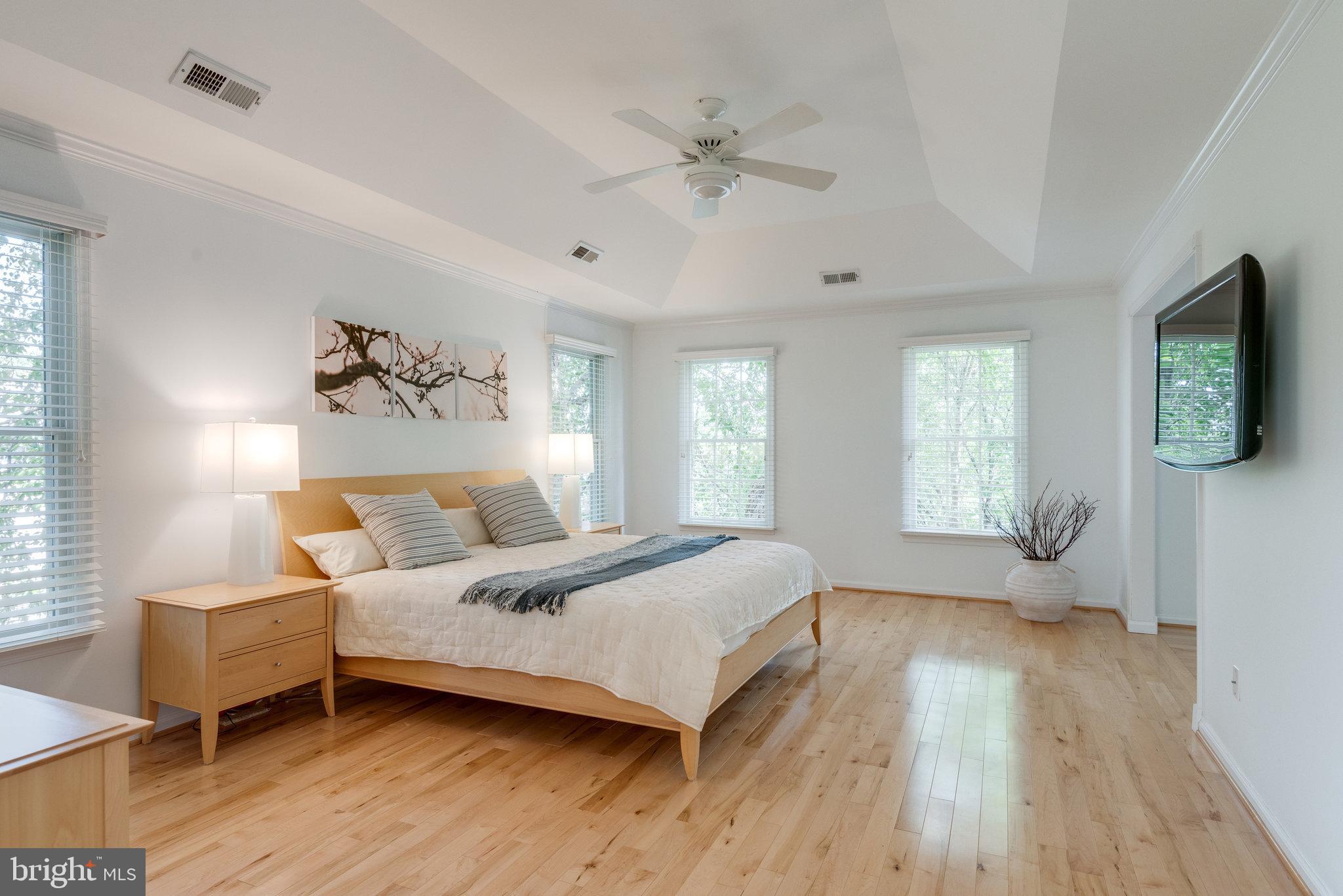1326 Dasher Lane Reston, VA 20190 - Photo 30 of 91 Gallery Image 30