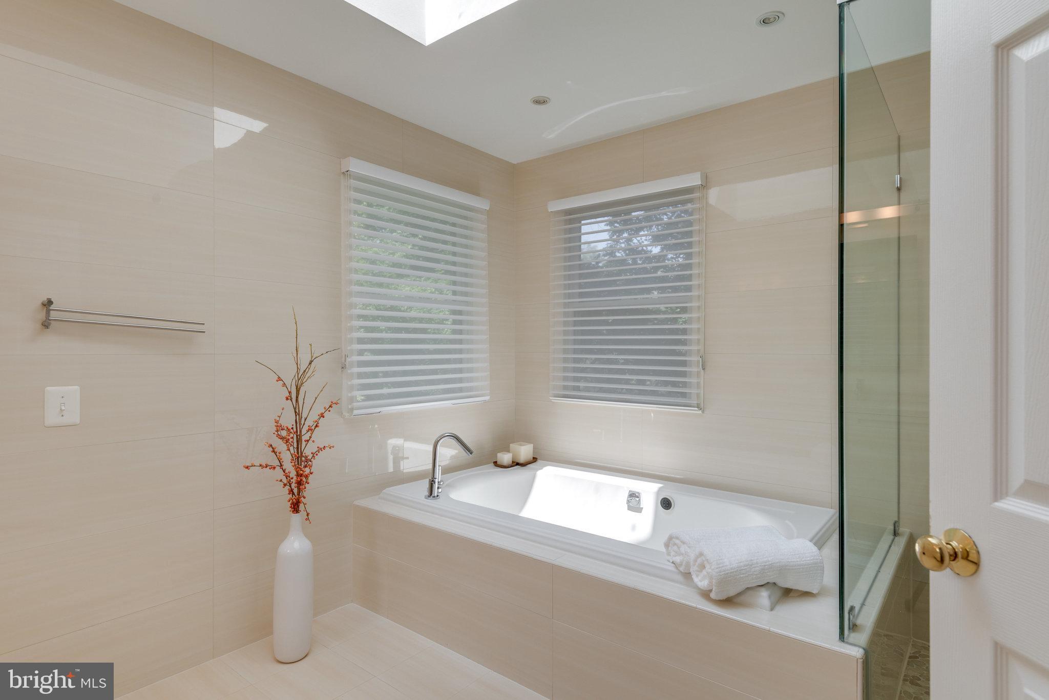 1326 Dasher Lane Reston, VA 20190 - Photo 40 of 91 Gallery Image 40