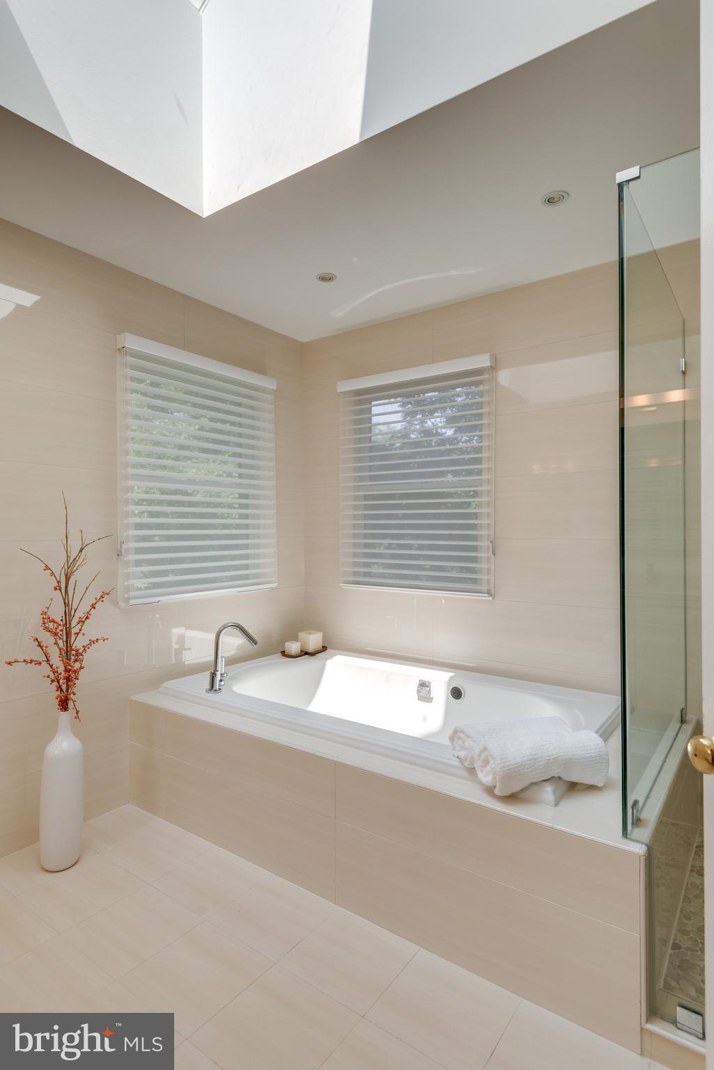1326 Dasher Lane Reston, VA 20190 - Photo 41 of 91 Gallery Image 41
