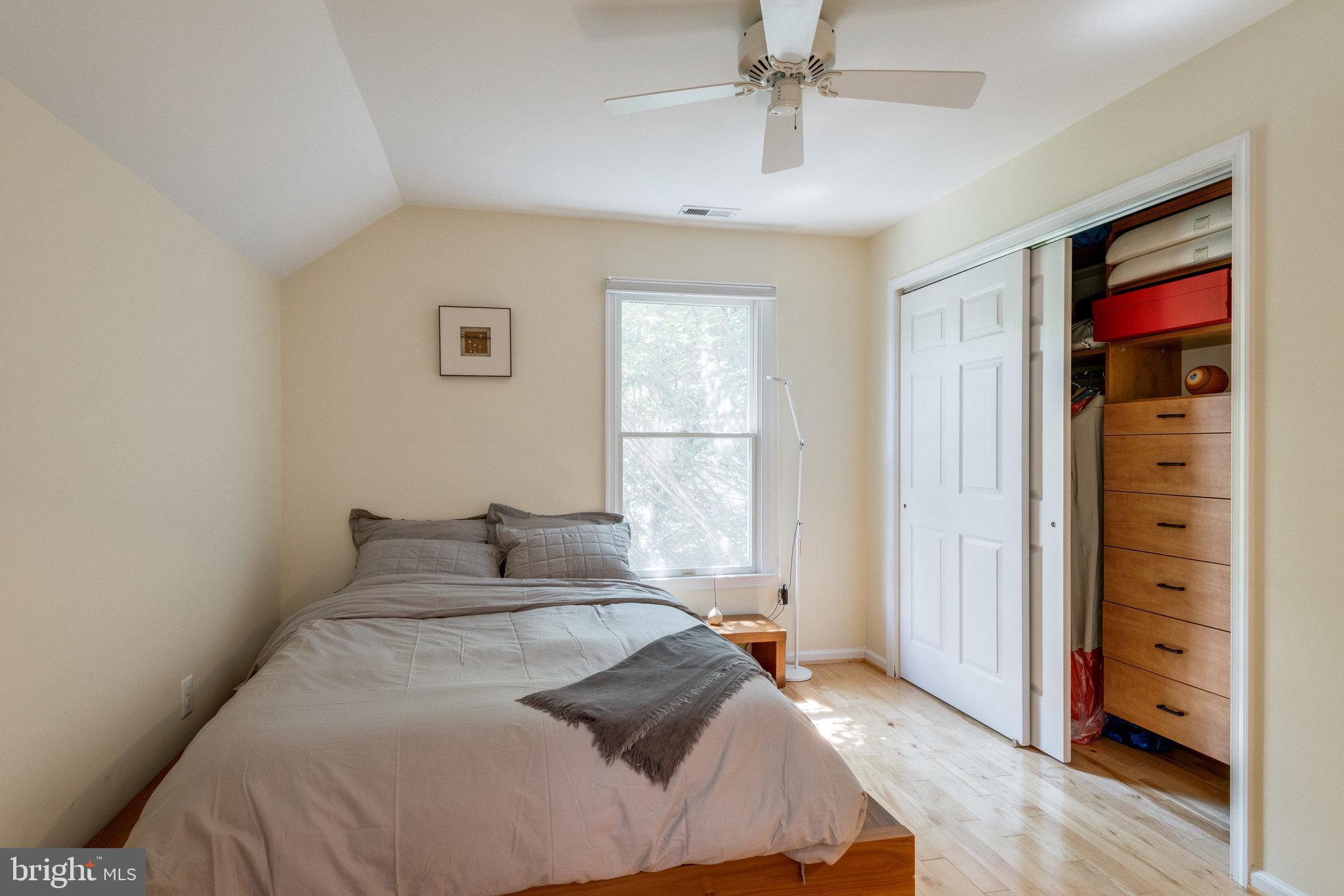 1326 Dasher Lane Reston, VA 20190 - Photo 44 of 91 Gallery Image 44