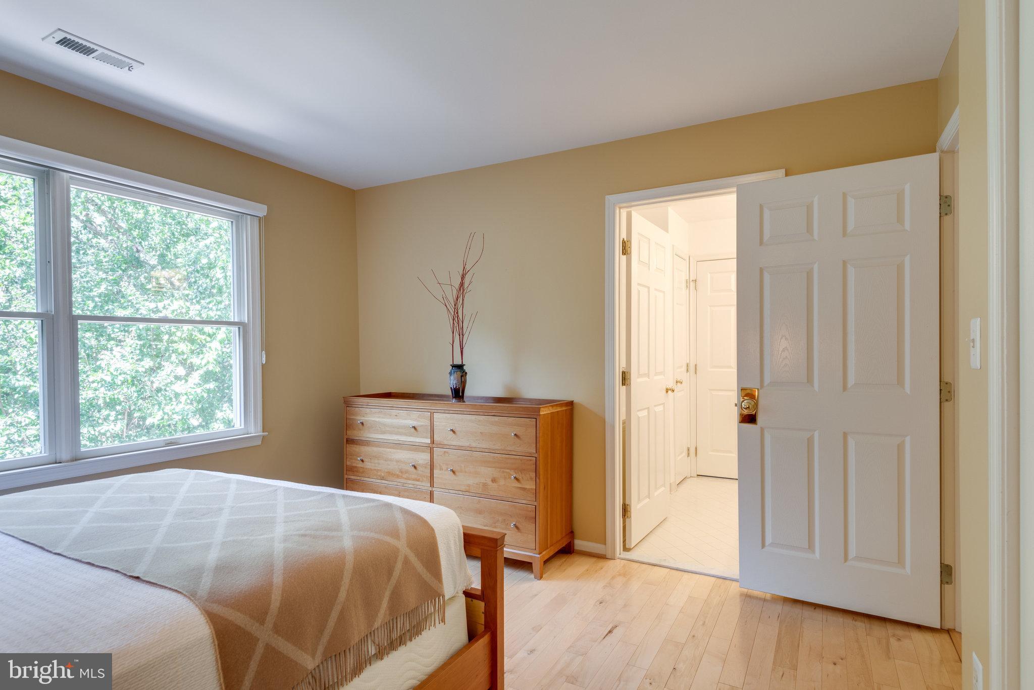 1326 Dasher Lane Reston, VA 20190 - Photo 50 of 91 Gallery Image 50