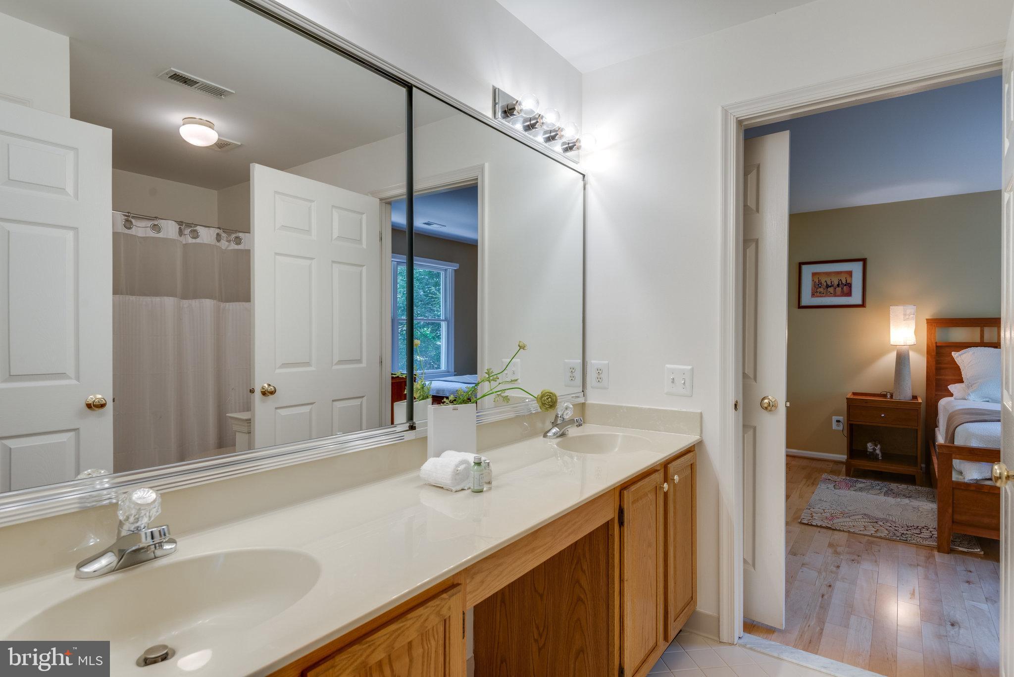 1326 Dasher Lane Reston, VA 20190 - Photo 53 of 91 Gallery Image 53