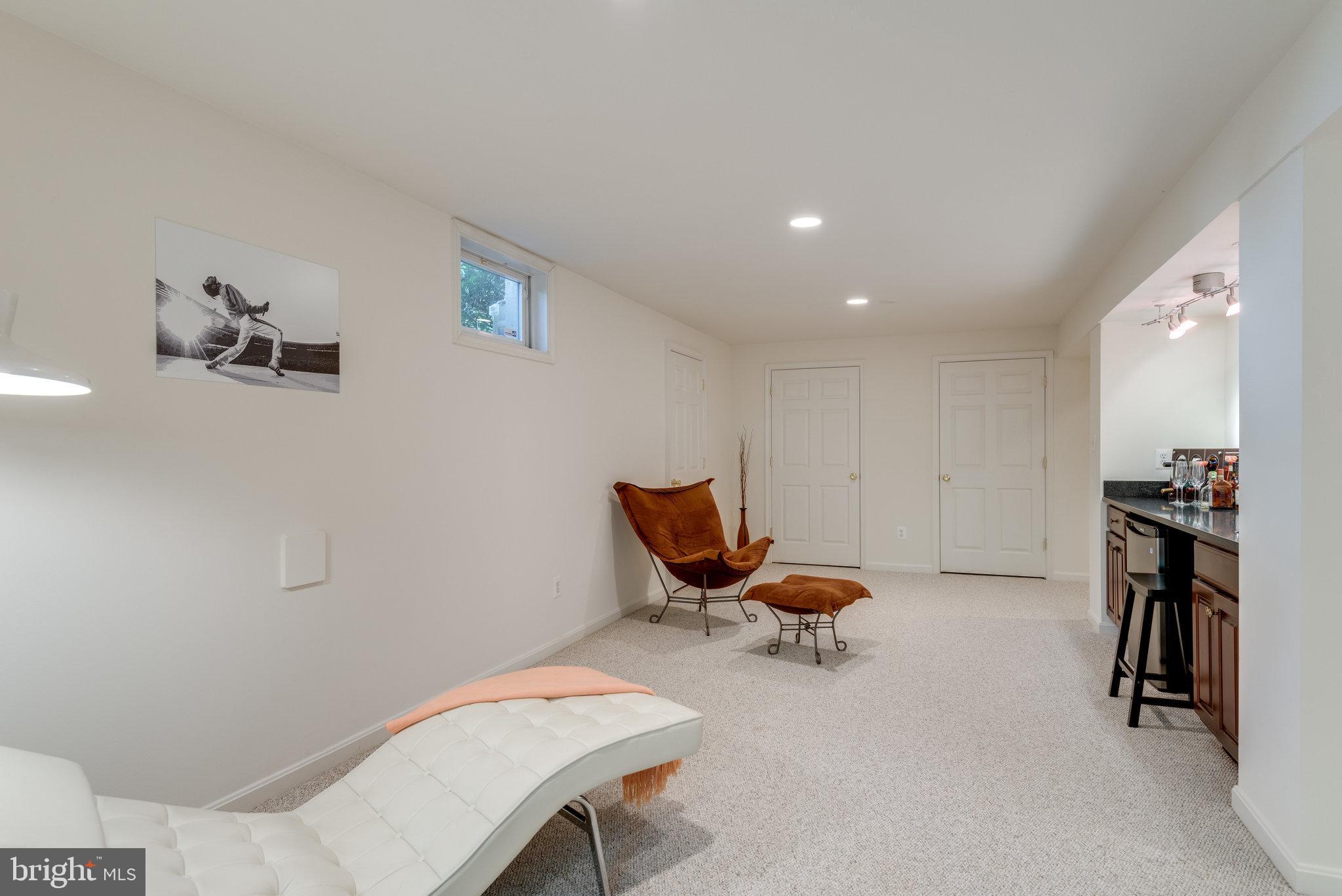 1326 Dasher Lane Reston, VA 20190 - Photo 60 of 91 Gallery Image 60