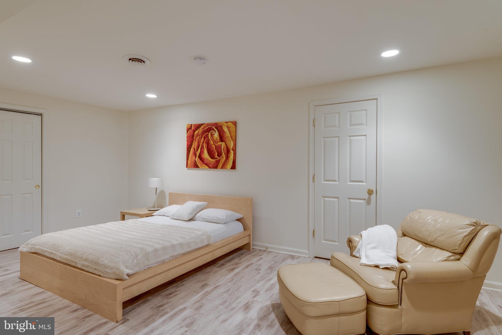 1326 Dasher Lane Reston, VA 20190 - Photo 64 of 91 Gallery Image 64