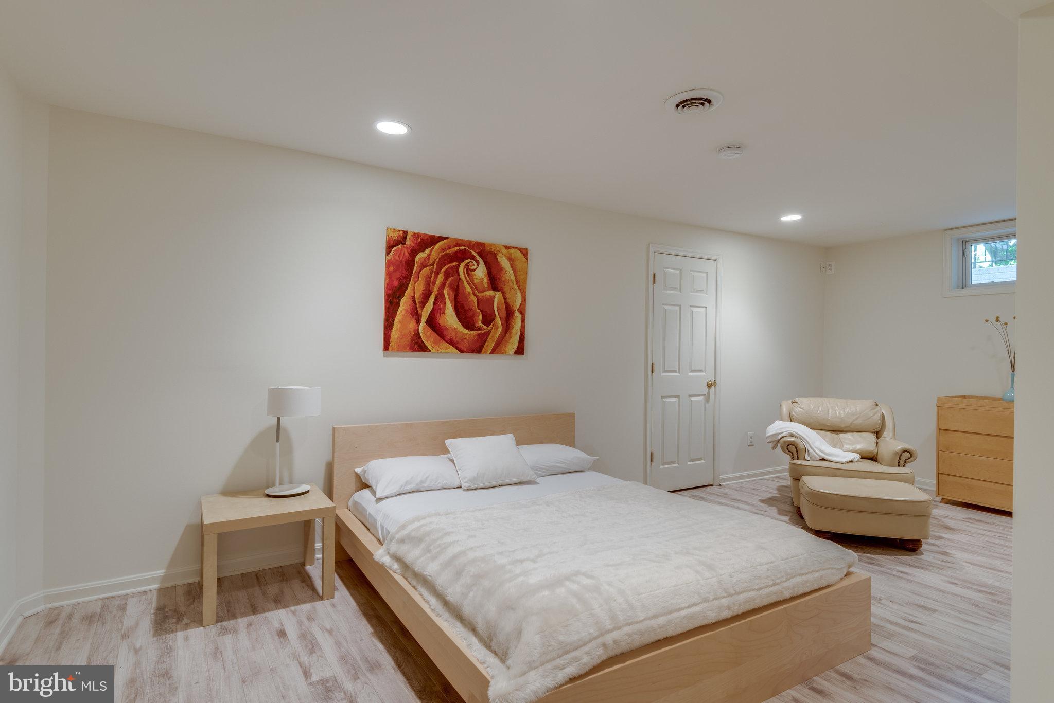 1326 Dasher Lane Reston, VA 20190 - Photo 67 of 91 Gallery Image 67