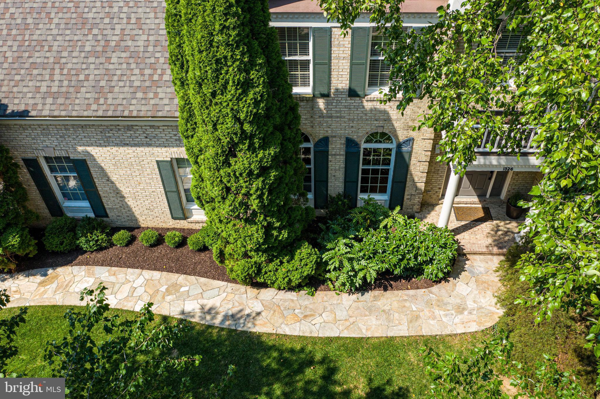 1326 Dasher Lane Reston, VA 20190 - Photo 88 of 91 Gallery Image 88