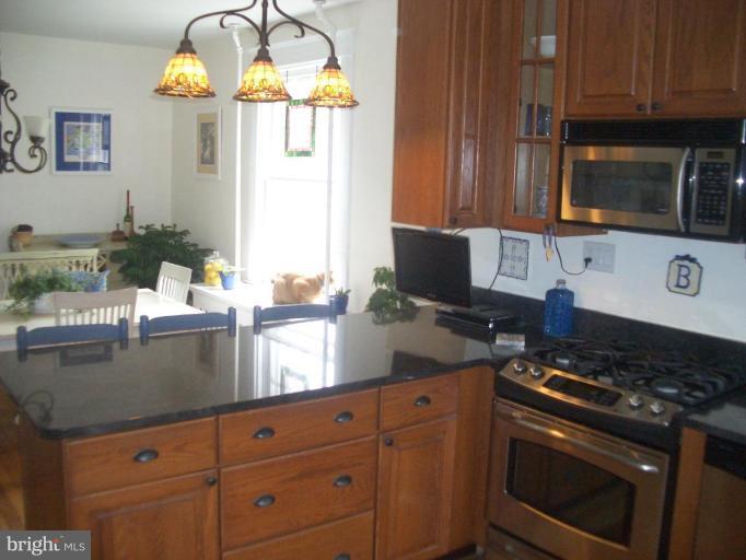 106 South Rolling Road Catonsville, MD 21228 - Photo 7 of 28 Kitchen
