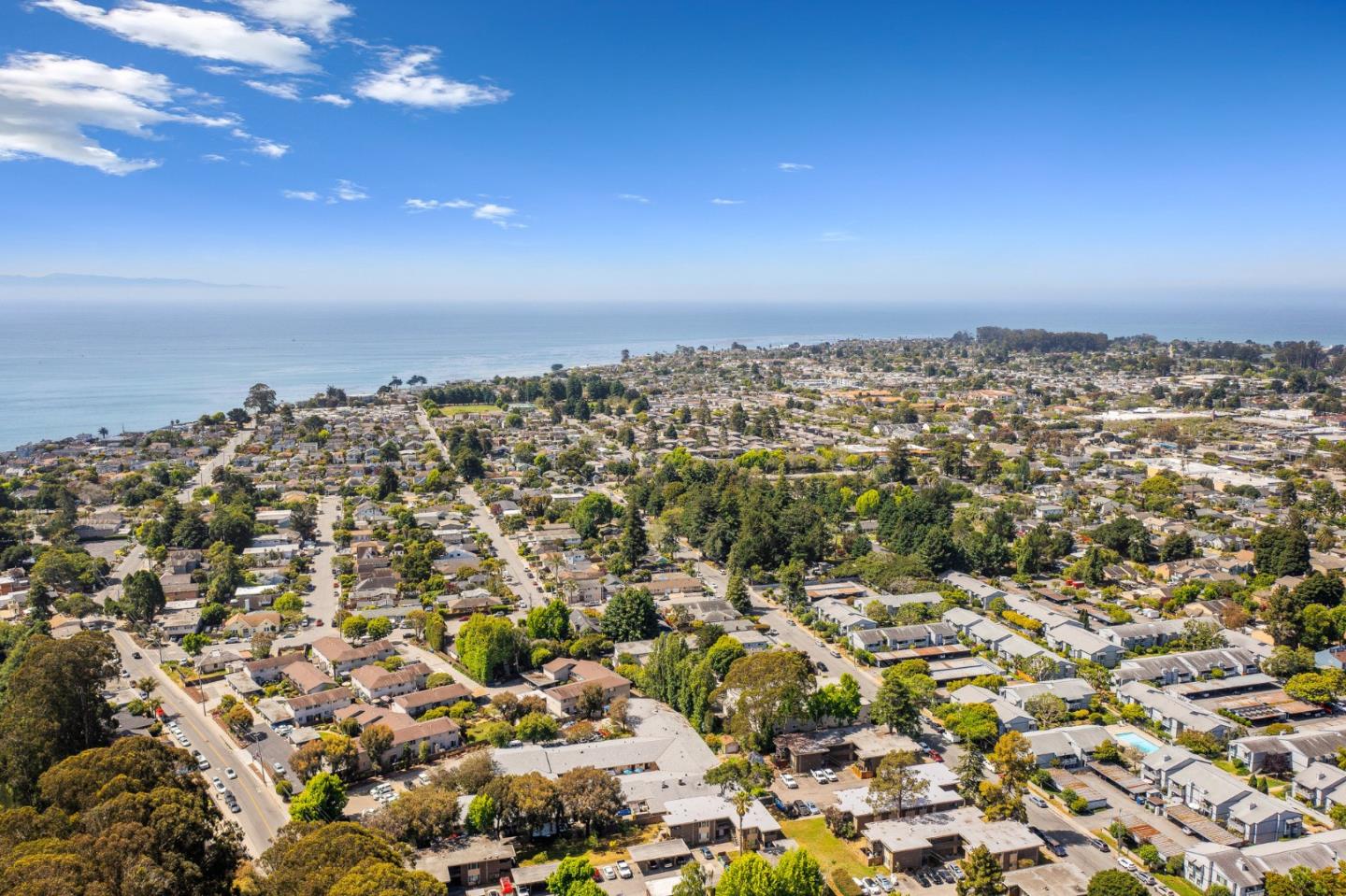 1925 46th Avenue, Unit 78 Capitola, CA 95010 - Photo 22 of 31 an aerial view of multiple house