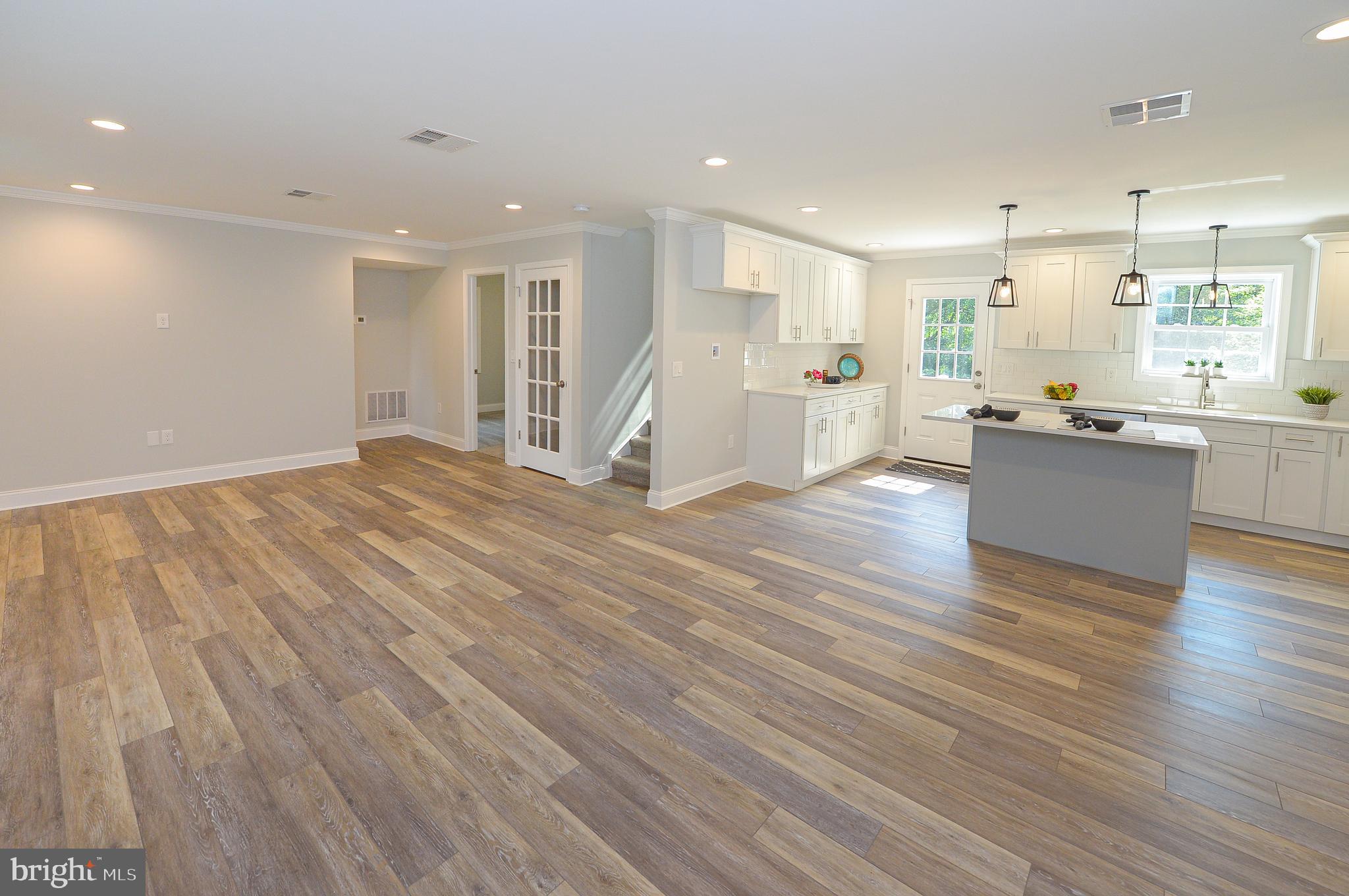 1564 New Rodgers Road Levittown, PA 19056 - Photo 11 of 30 Gallery Image 11