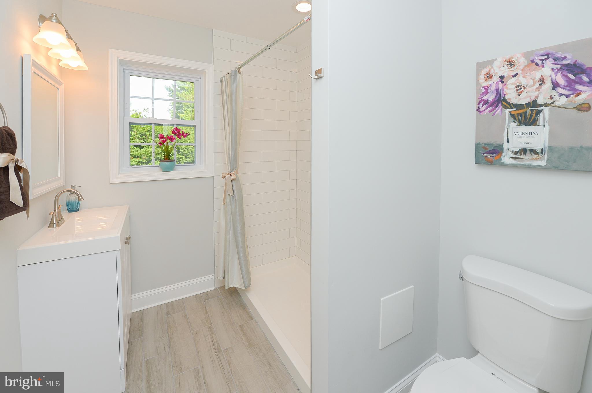 1564 New Rodgers Road Levittown, PA 19056 - Photo 13 of 30 Gallery Image 13