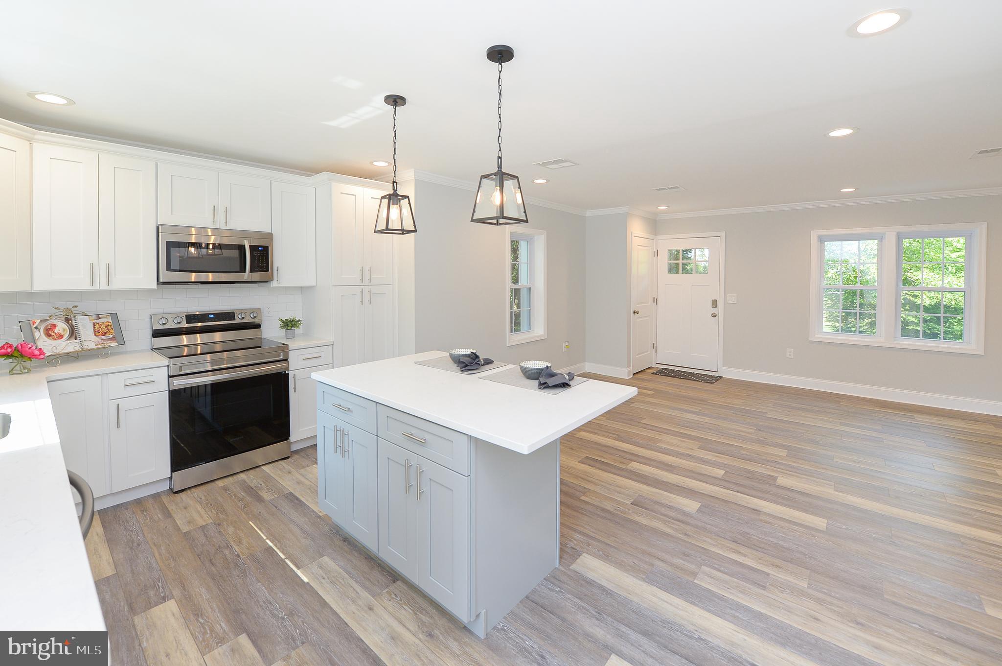 1564 New Rodgers Road Levittown, PA 19056 - Photo 5 of 30 Gallery Image 5