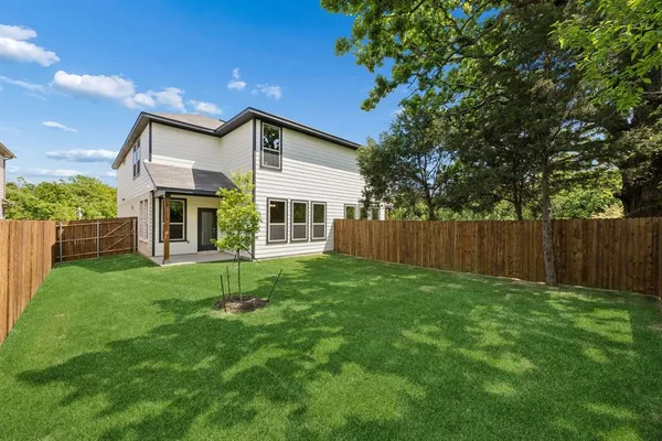 $739,900 | 504-506 Trailhead Lane, Denton, TX 76209
