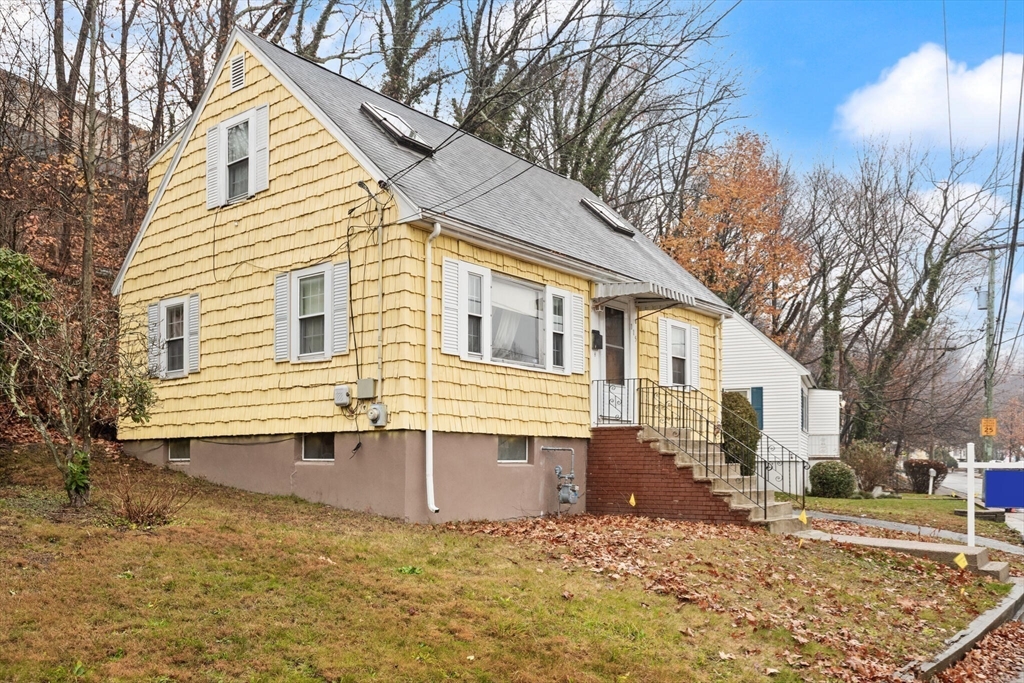 115 Windham Road Boston, MA 02136 - Photo 2 of 30