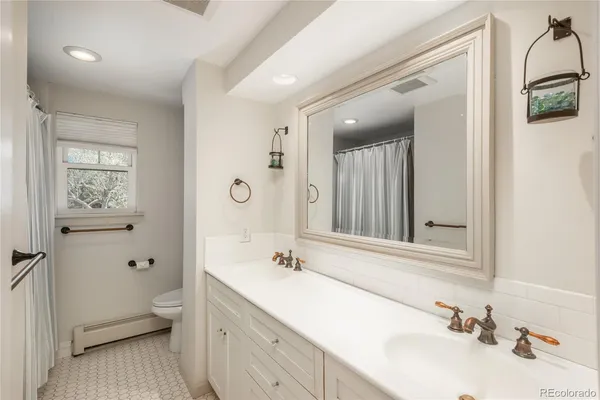 $1,025,000 | 5000 South Chester Street, Greenwood Village, CO 80111