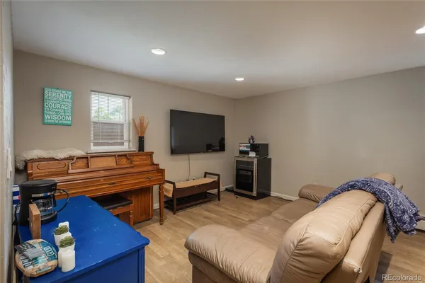 $1,025,000 | 5000 South Chester Street, Greenwood Village, CO 80111