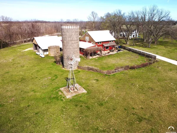 $599,000 | 797 East 1217th Road, Lawrence, KS 66047