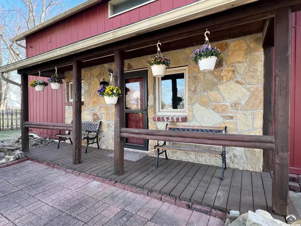 $599,000 | 797 East 1217th Road, Lawrence, KS 66047