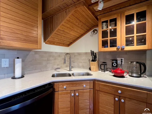 $599,000 | 797 East 1217th Road, Lawrence, KS 66047