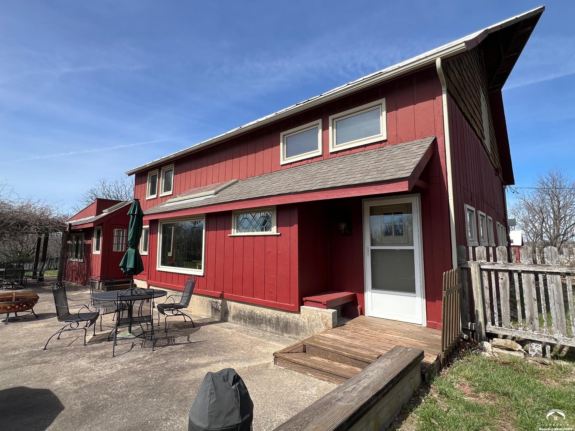 797 East 1217th Road Lawrence, KS 66047 - Photo 44 of 98